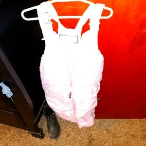 S 2t snow suit